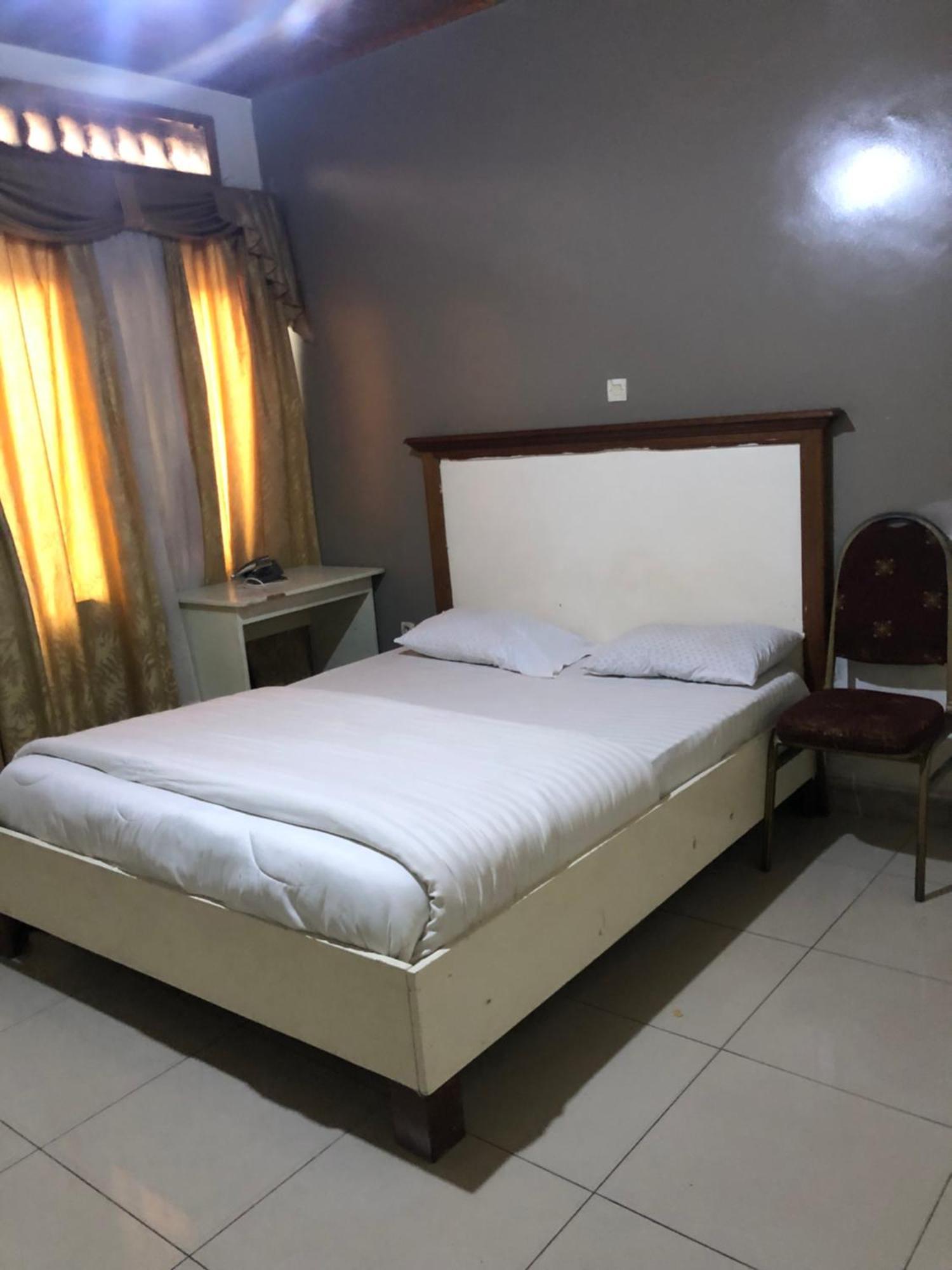 K&G Hotel Rwanda Кигали Экстерьер фото