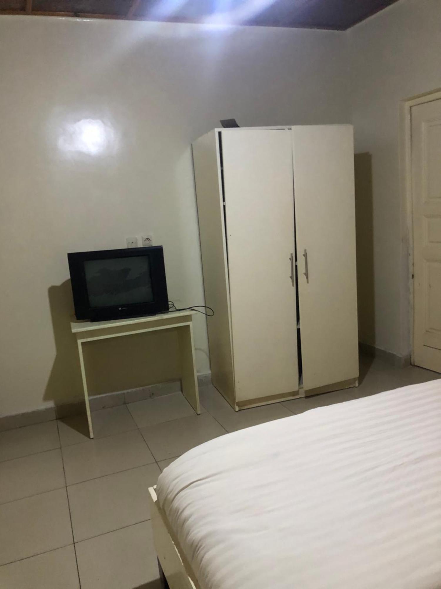 K&G Hotel Rwanda Кигали Экстерьер фото